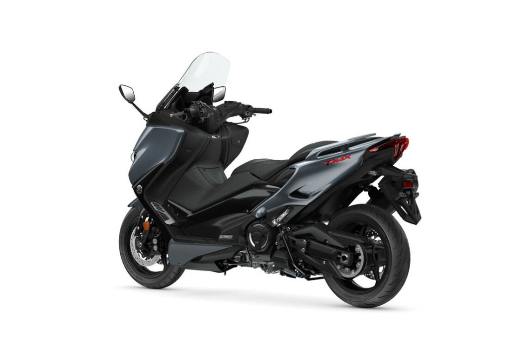 Les meilleures motos automatiques en 2025 : le guide ultime pour faire le bon choix 2 scooter automatique TMAX 560